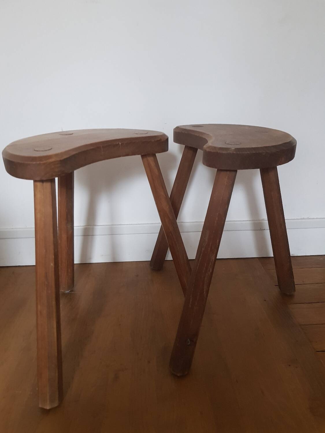 Set of 2 high vintage tripods