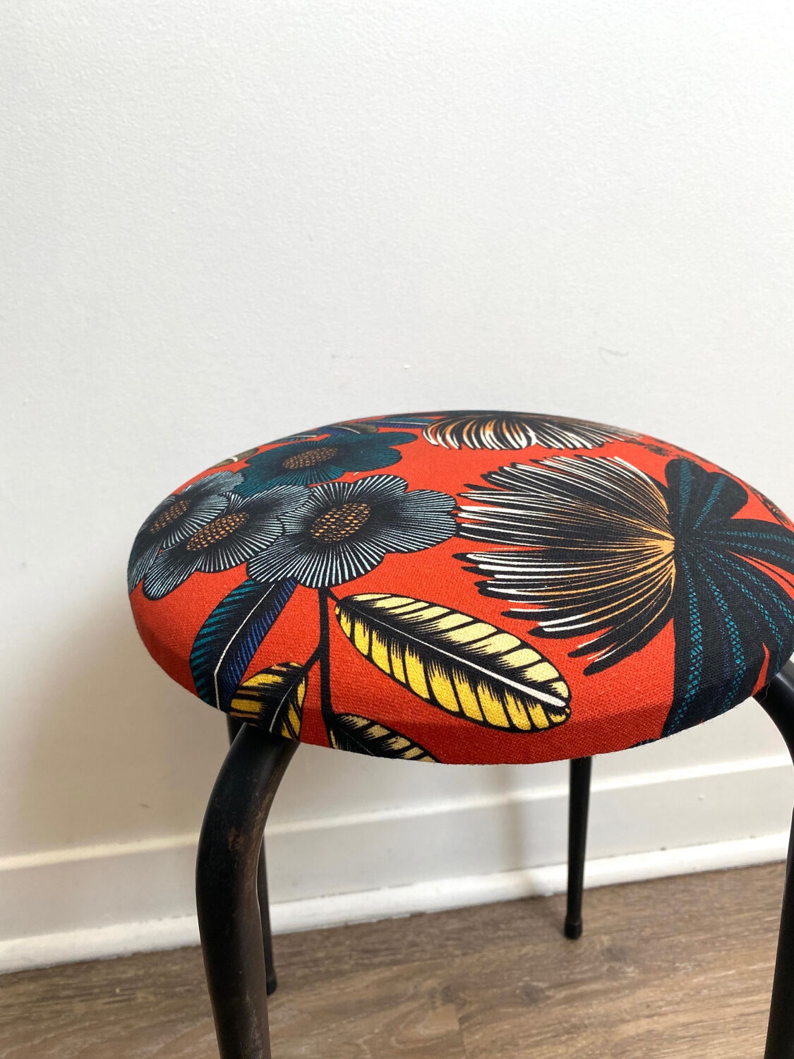 Vintage upcycle stool - orange orphee