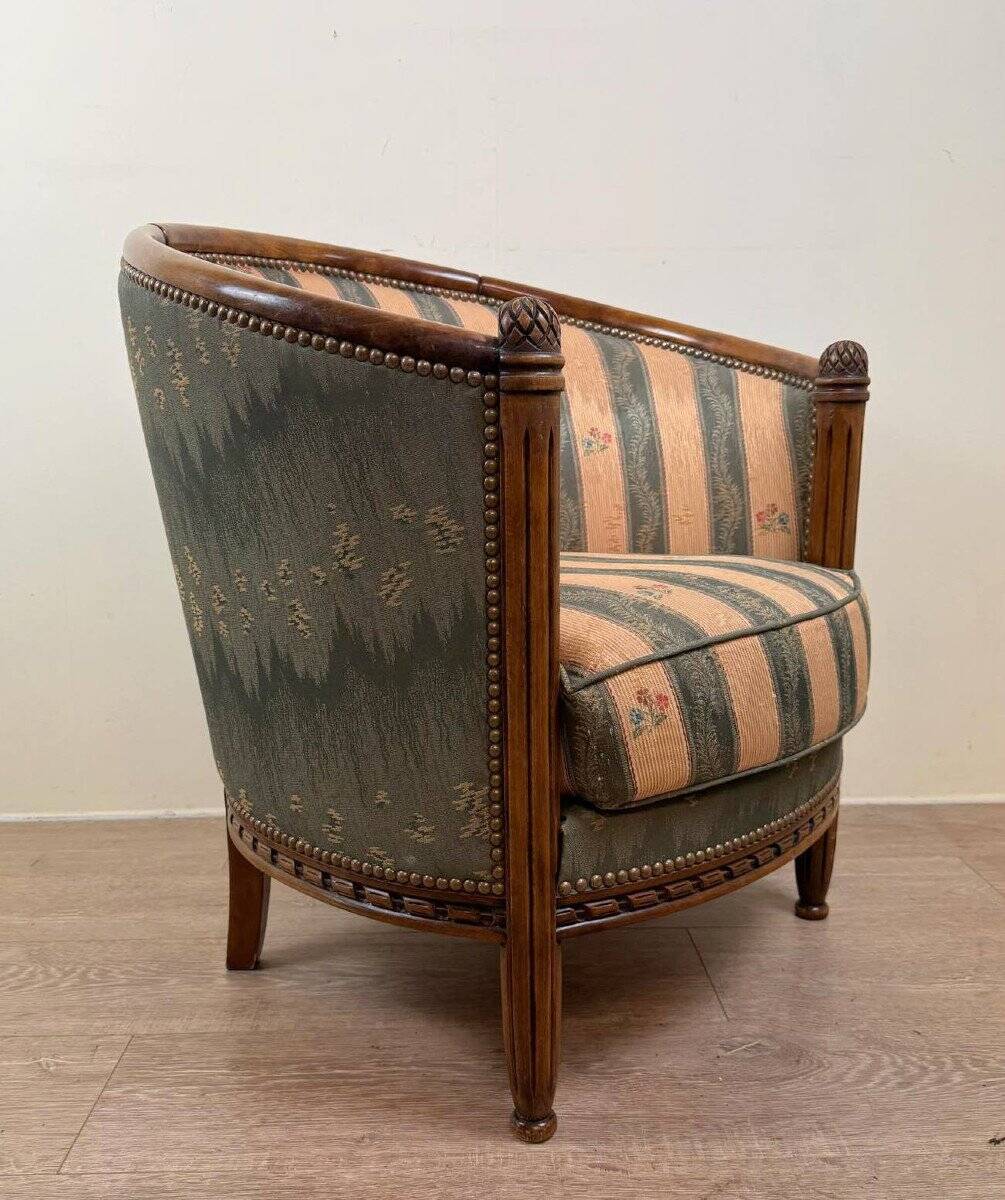 Art Deco Style Barrel Armchair (end of the 20th century)