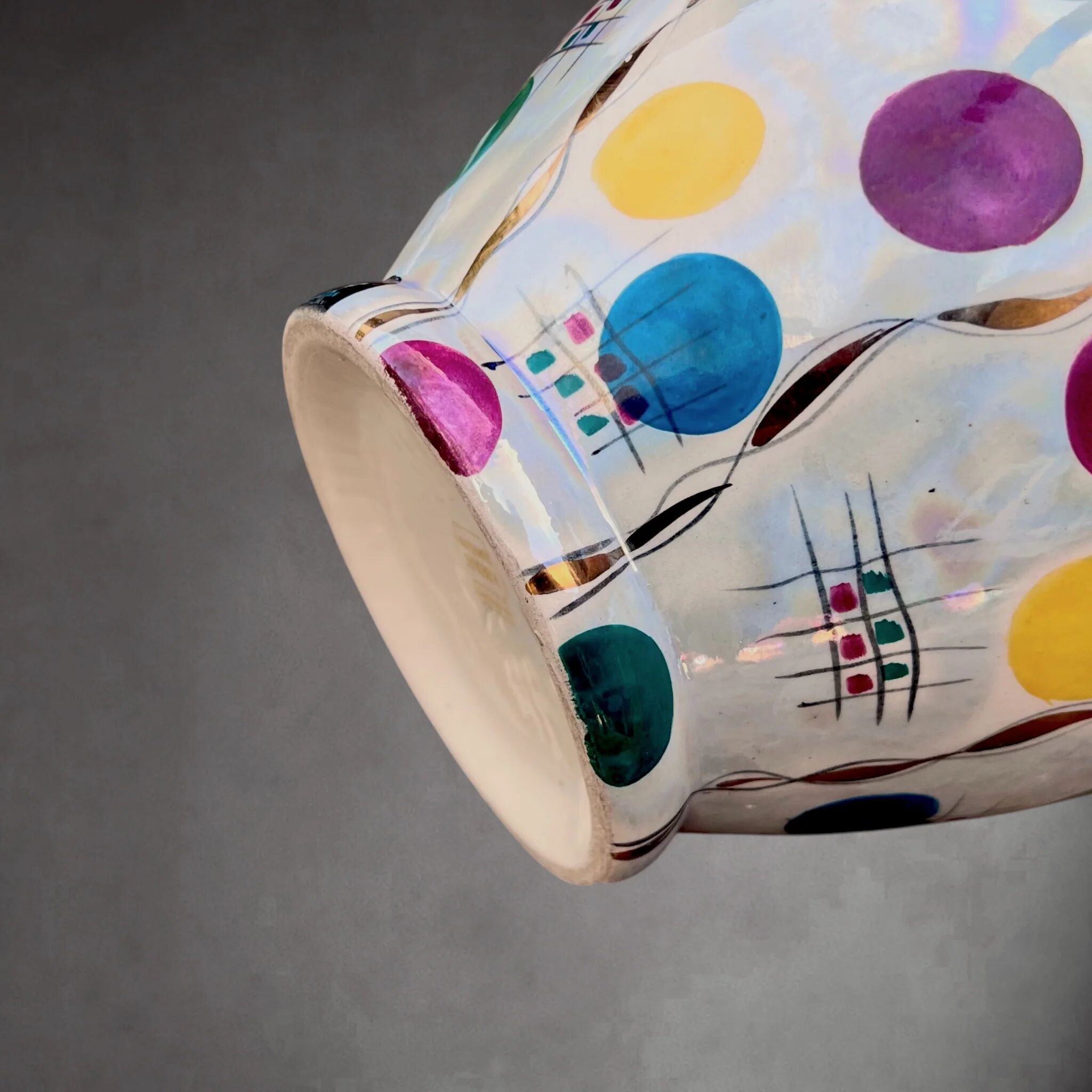 Vase Hubert Bequet Quaregnon en Faïence Nacrée Décor Confetti - Années 50-60