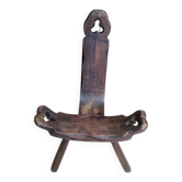 Chaise trépied en bois rustique