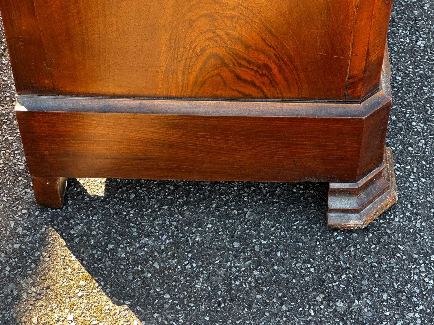 Antique drop-leaf secretary in walnut – Louis-Philippe period (19th century)