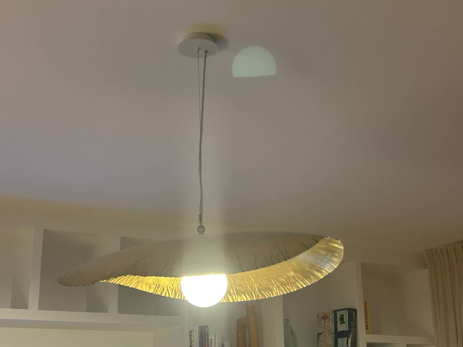 Suspensions design Gervasoni – Modèles Brass 95 & 96 en laiton doré