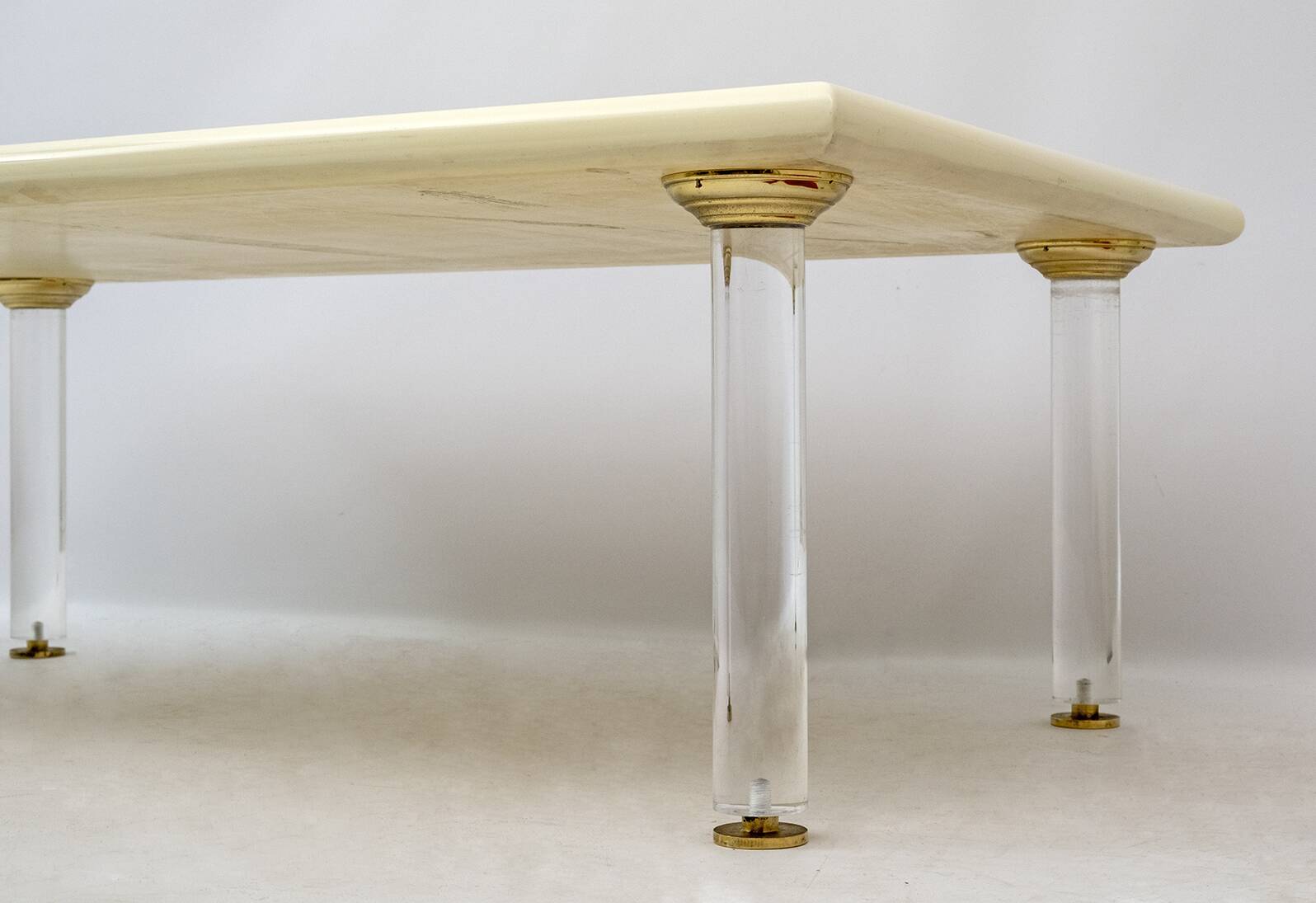 Mid-Century Modern Italian Lucite and Lacquer Coffee Table, 1970s