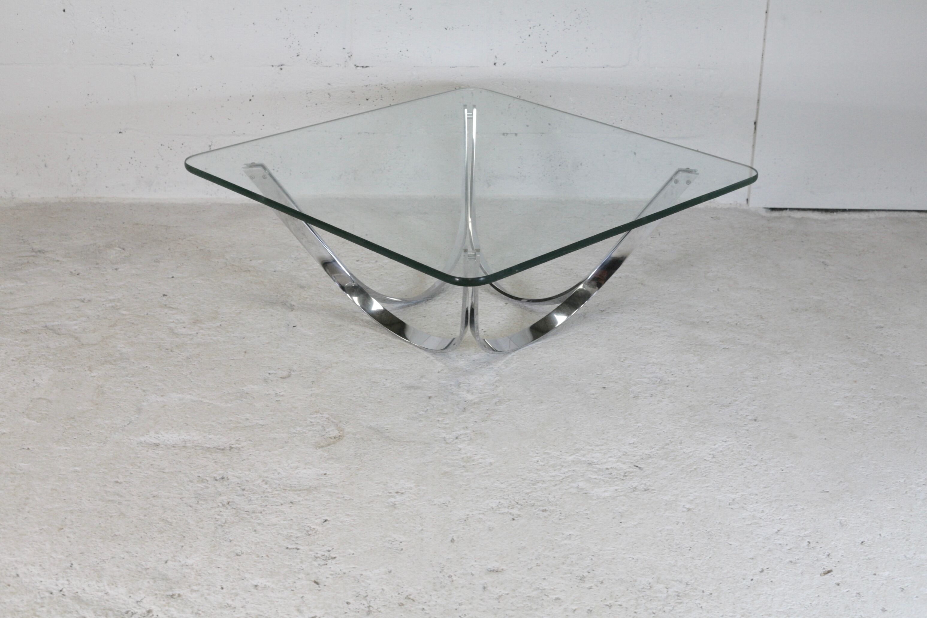 Square coffee table by Roger Sprunger, Dunbar edition, USA, circa 1970.