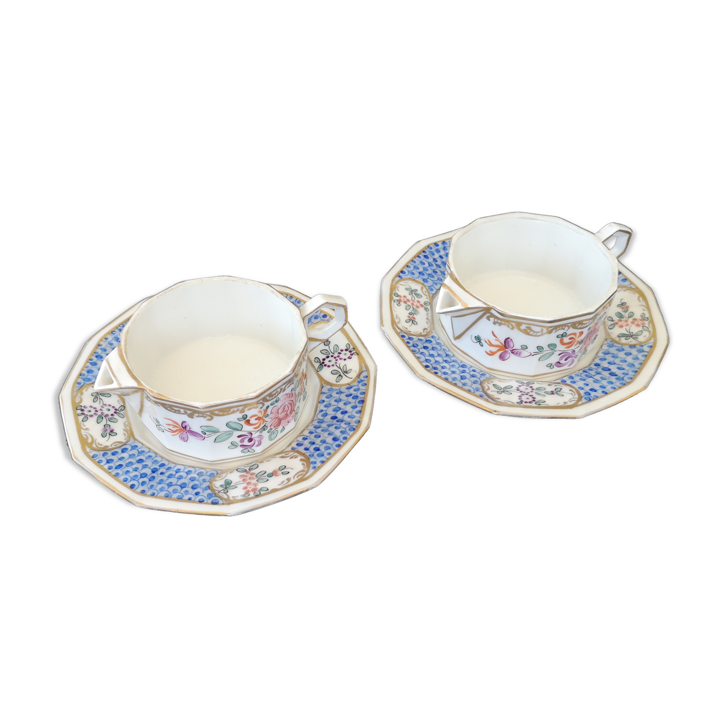 Tea cups