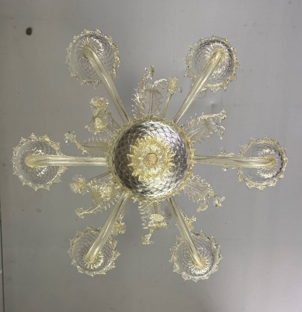 Venetian chandelier in gilded Murano glass, 6 light arms circa 1940