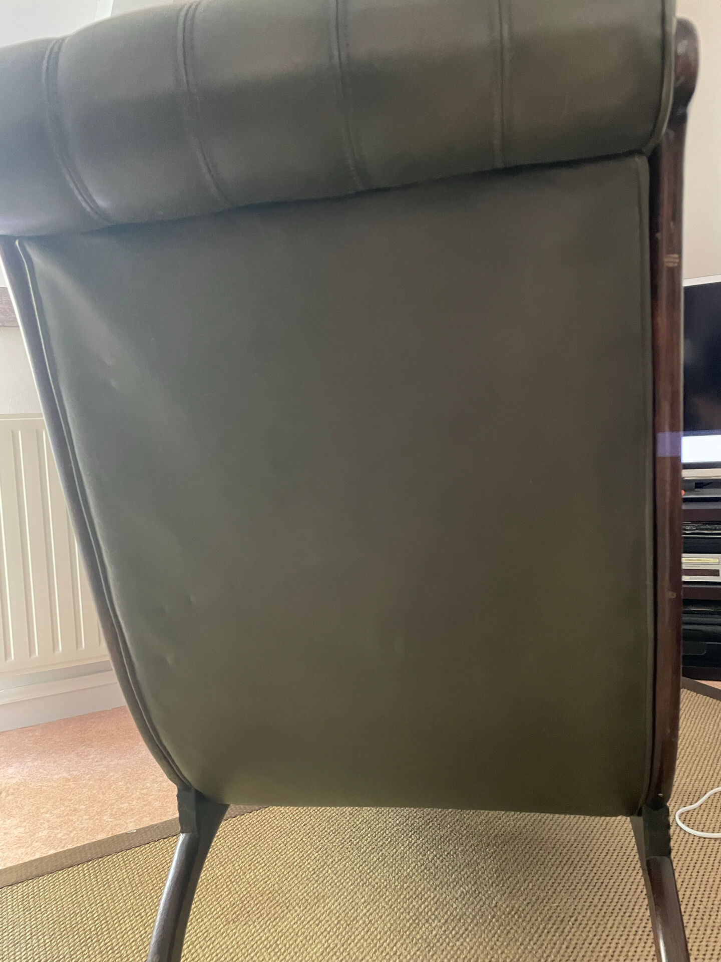 2 Chesterfield armchairs