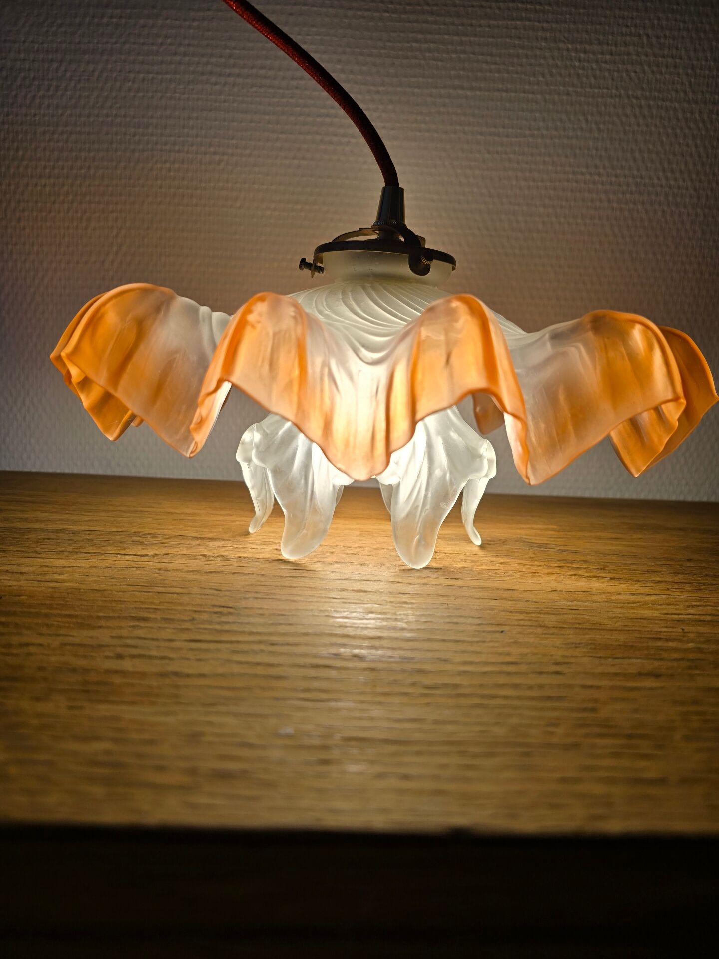 "Oriental Tulips" light suspension - blown glass in pink-orange