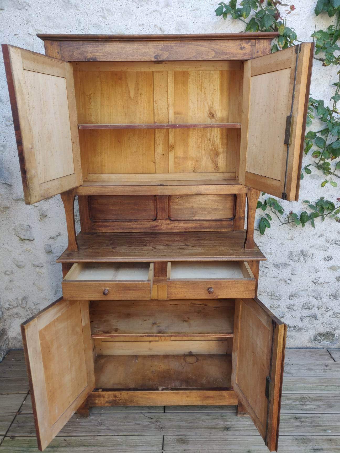 Old parisian vaissier