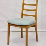 Set of 4 year old Scandinavian chairs restored fabric Edition Lelievre .