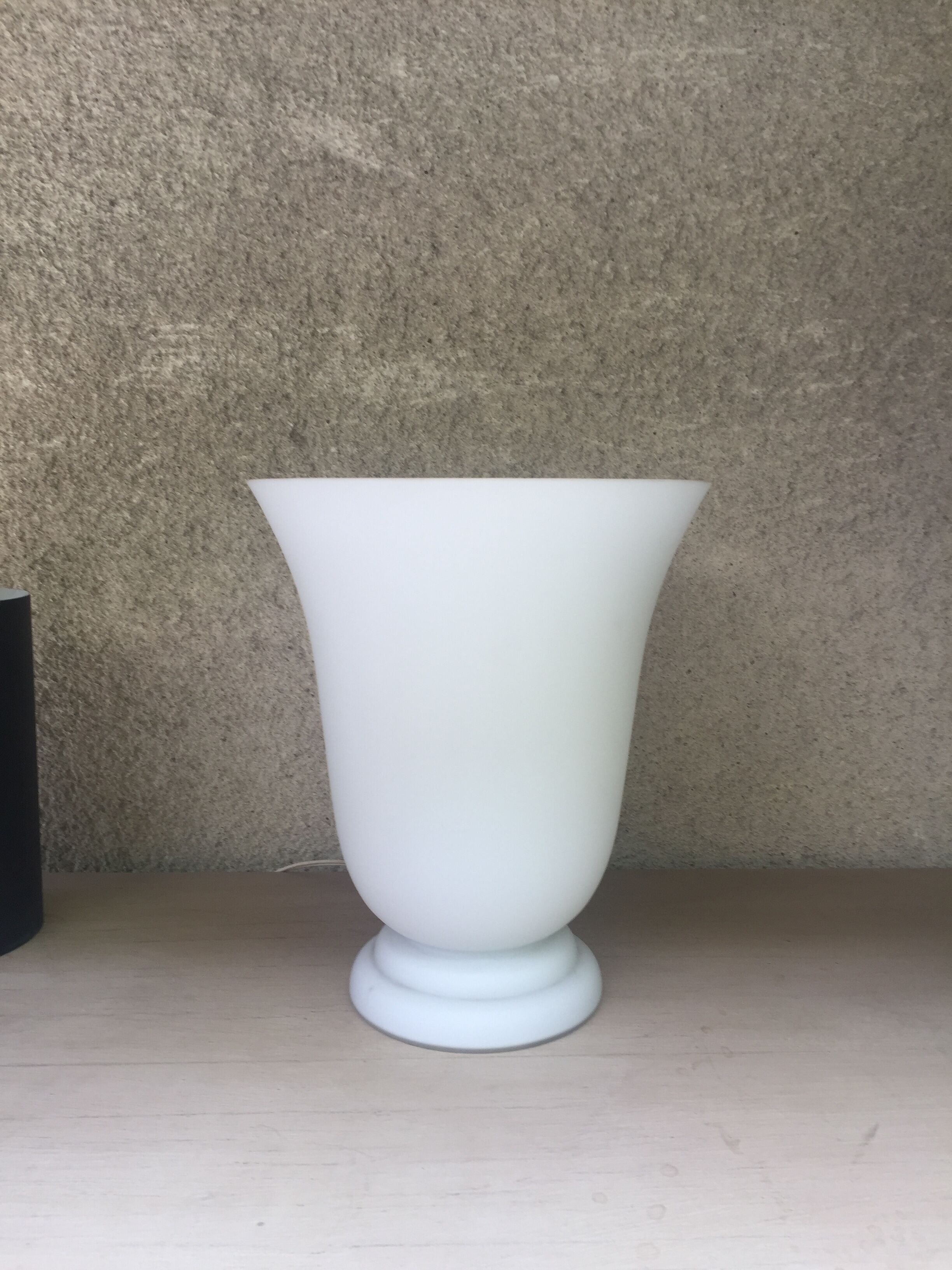 Is a vintage lamp art deco opaline