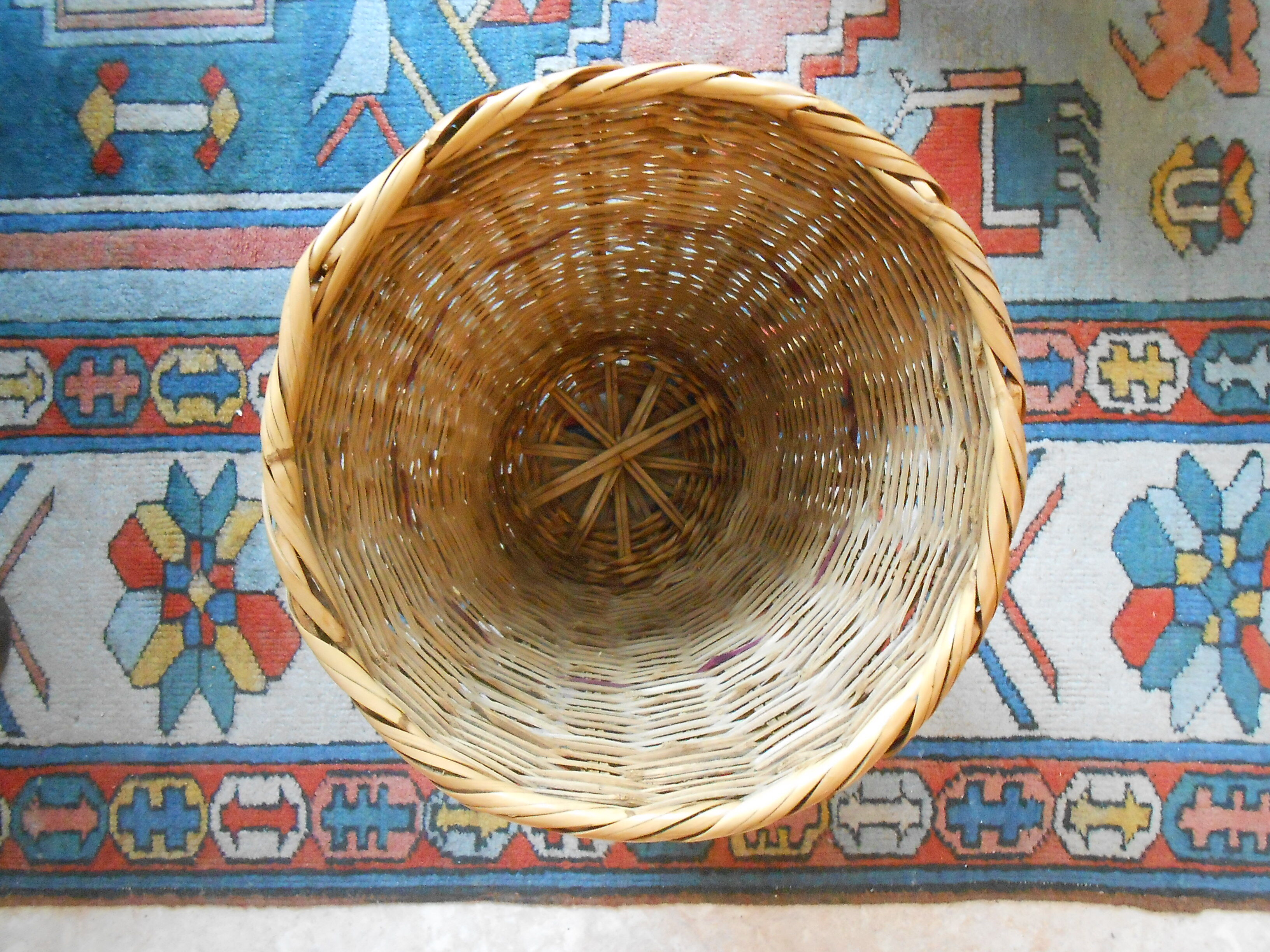 Wicker paper basket
