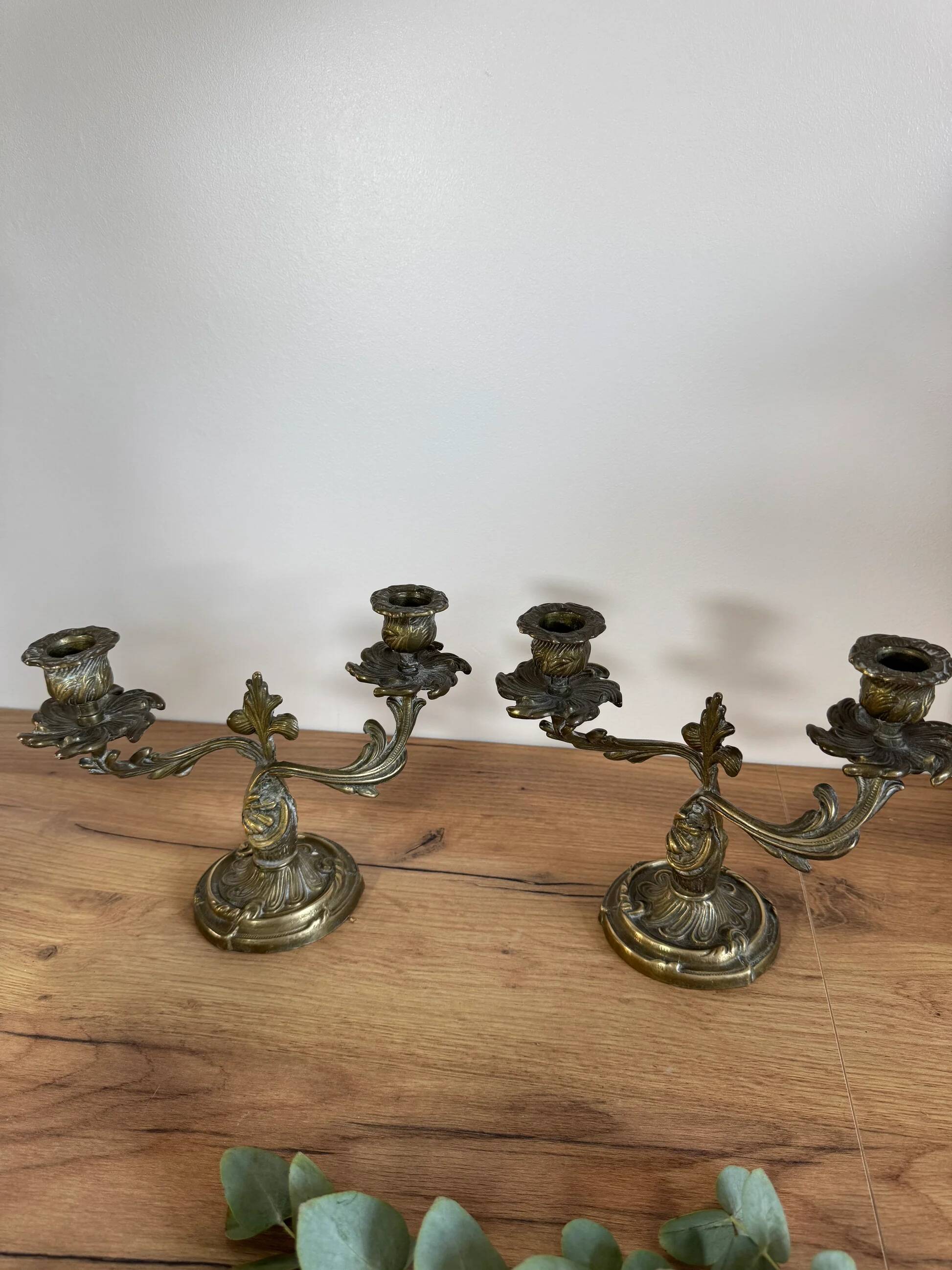 Set of 2 bronze candlesticks