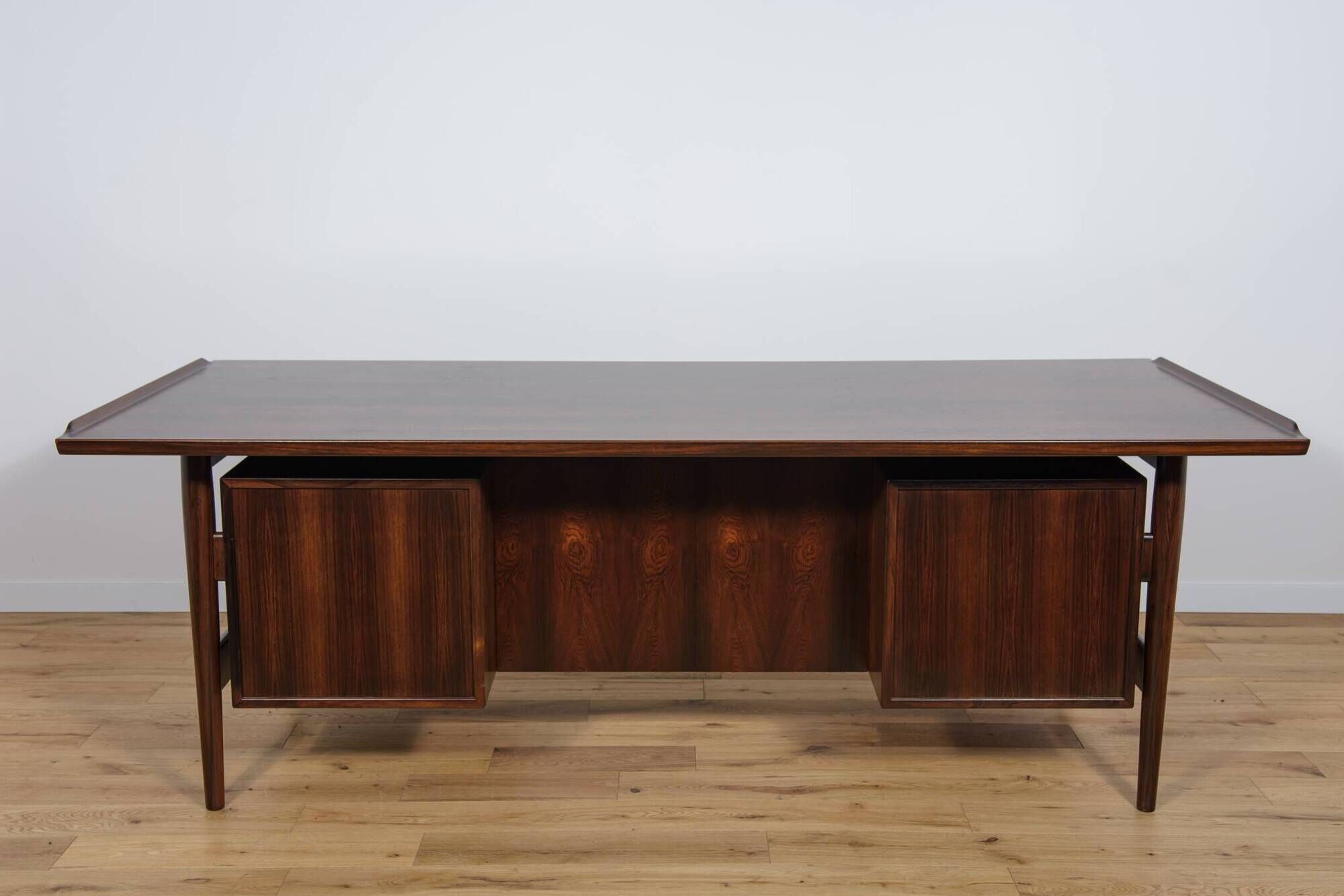 Mid-Century Rosewood Freestanding Desk Model 207 by Arne Vodder for Sibast,