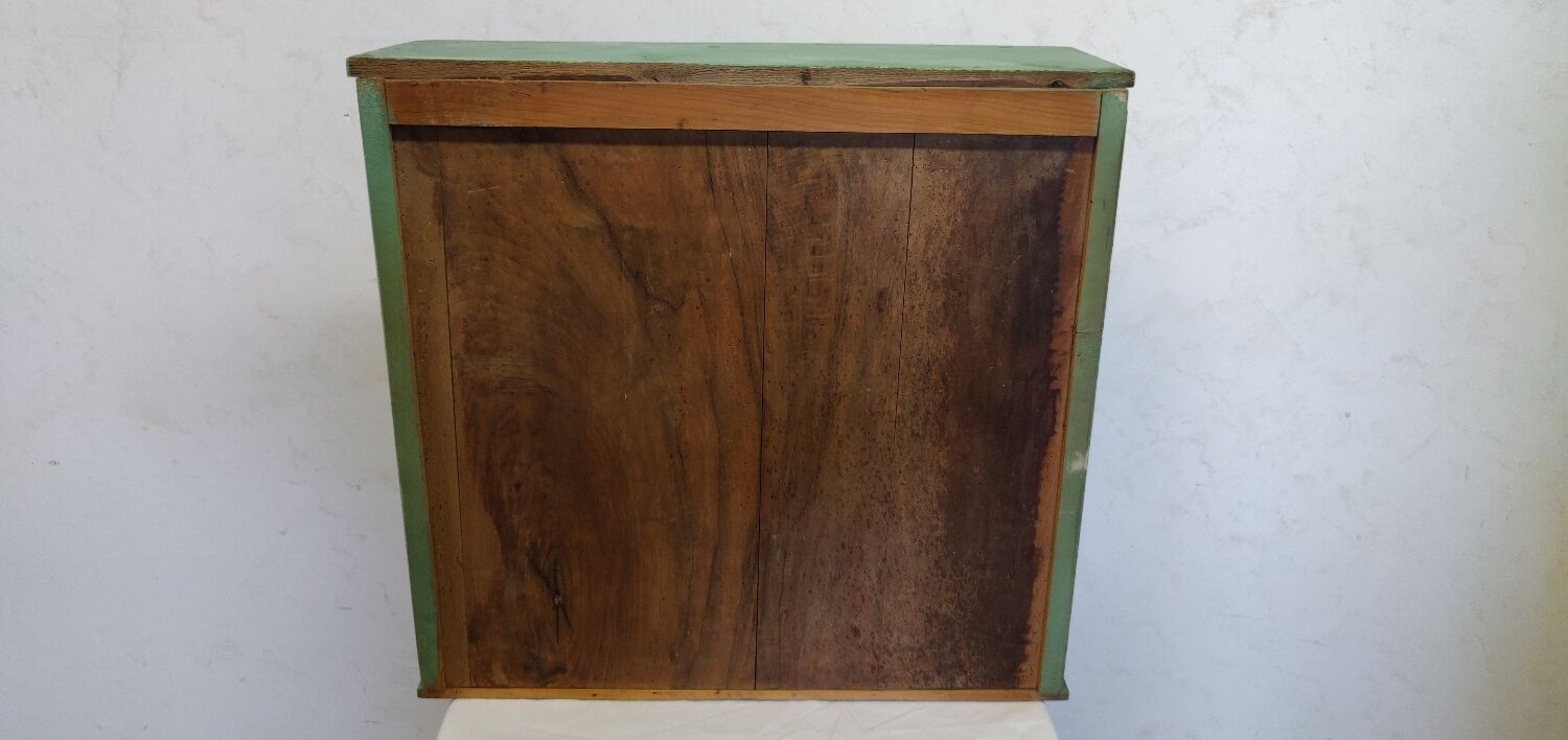 Vintage storage unit