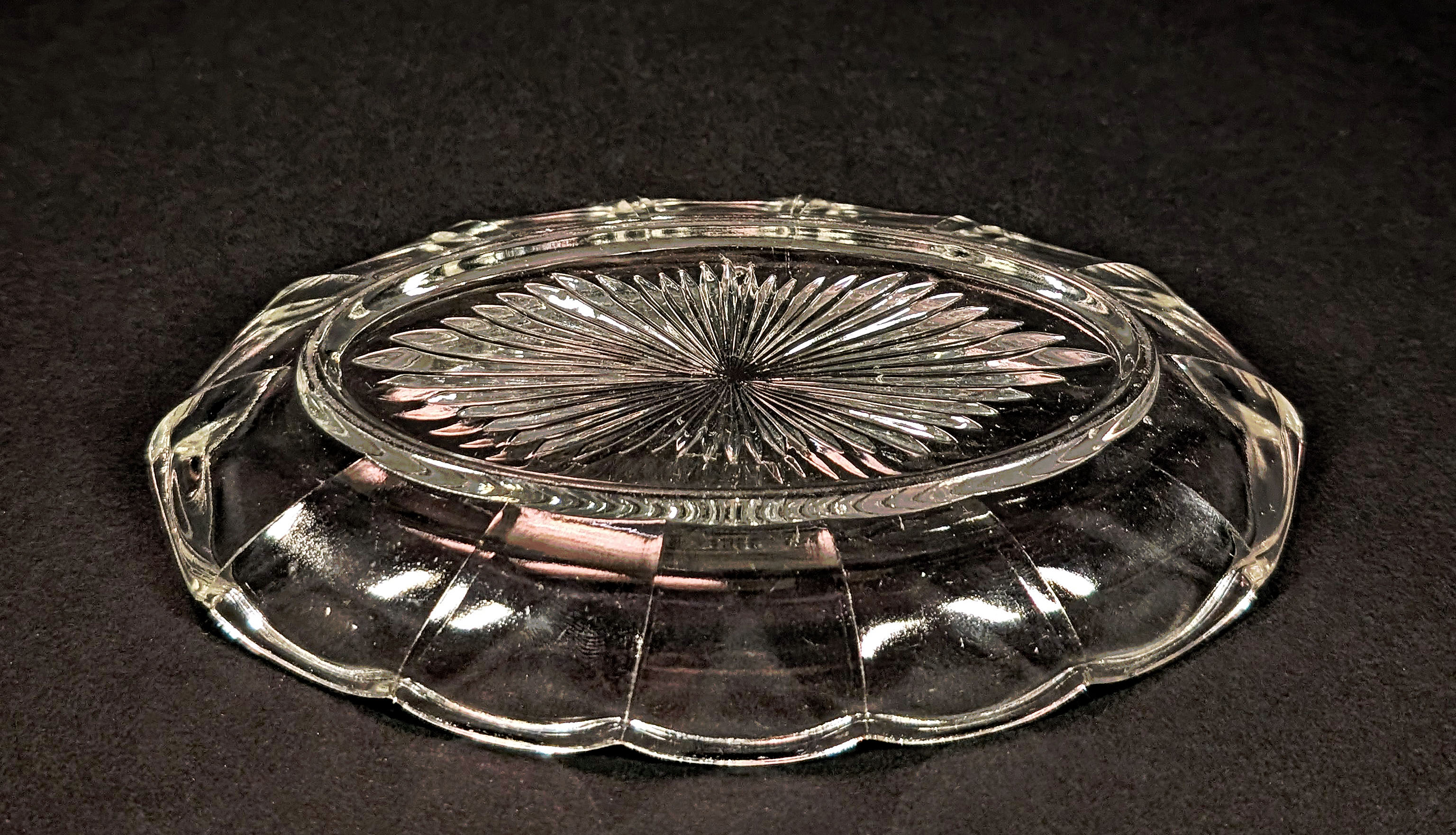 Pressed glass plate with star decoration – Art Deco – (Colonial)