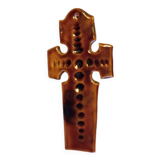 Honey-colored glazed ceramic cross, vintage 1970