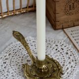 Elegant vintage solid brass cellar rat with handle