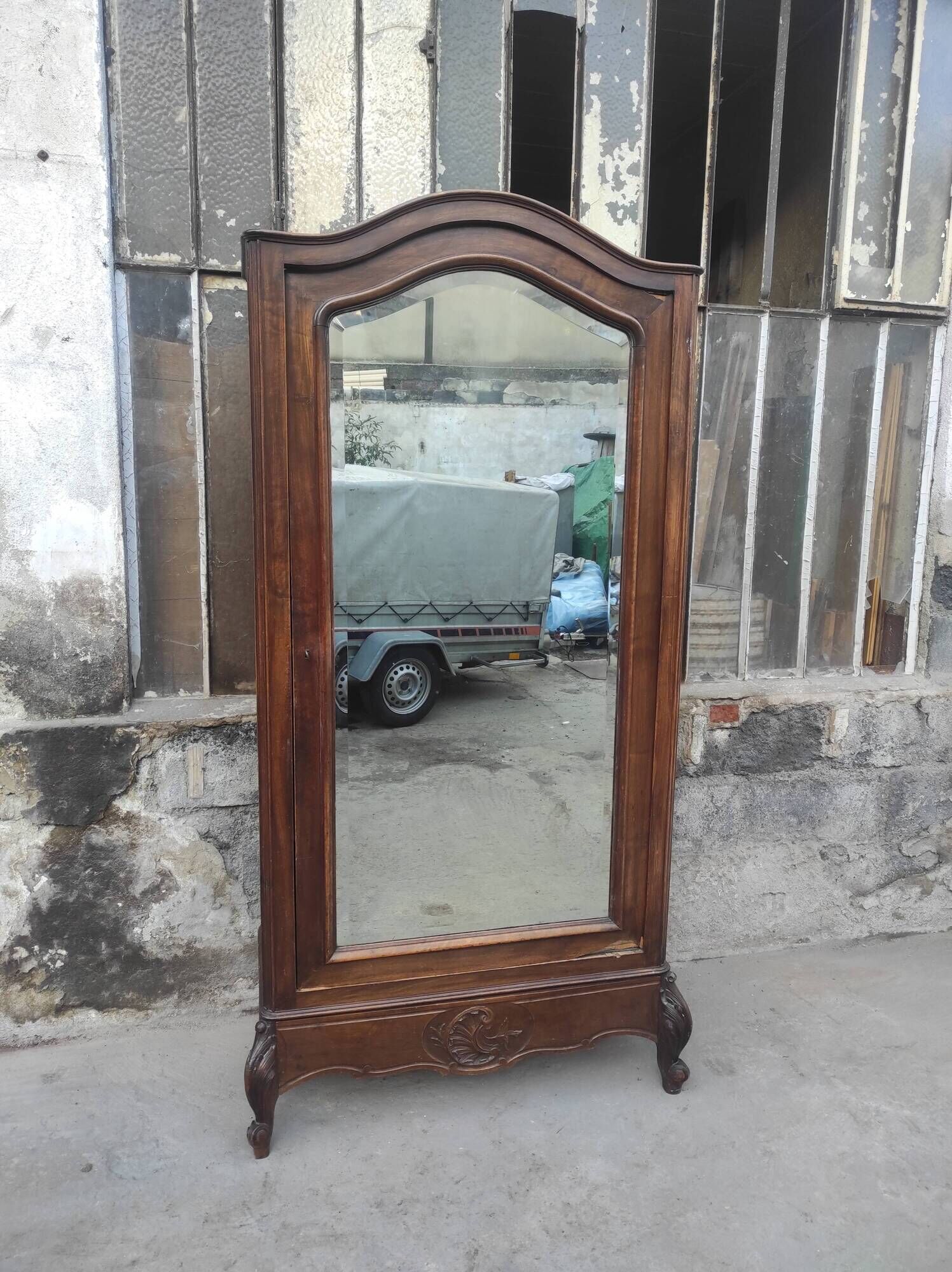 Old hosiery shell mirror cabinet Louis XV XIXth century beveled mirror mercury 2 drawers