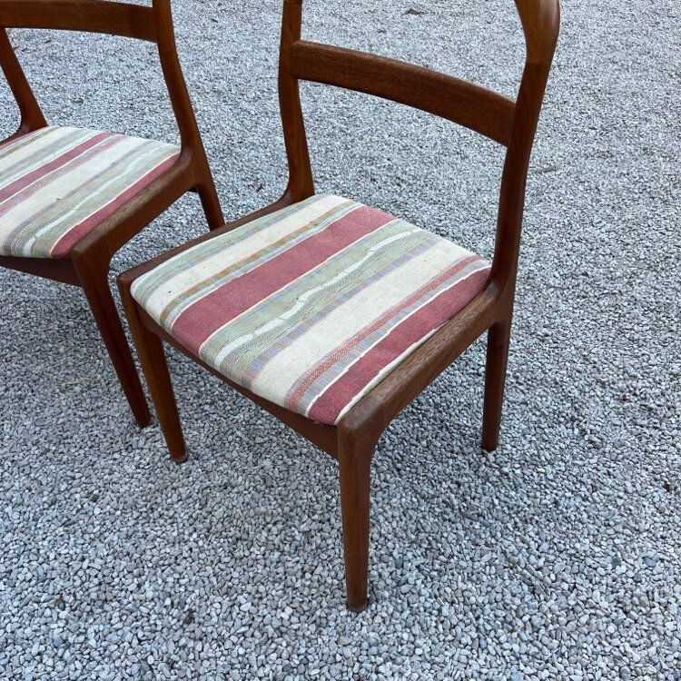 Pair of Scandinavian teak chairs from the 1960s.