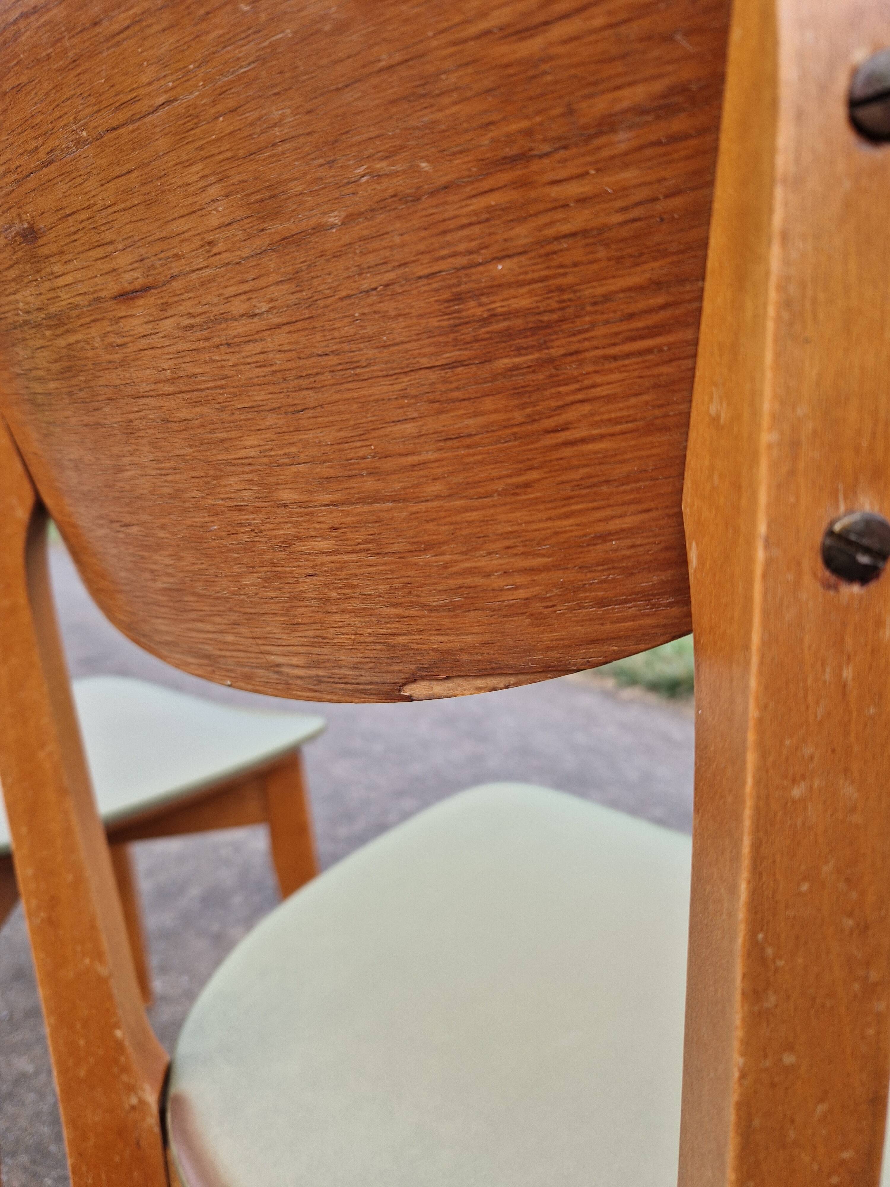 Set of 5 vintage Scandinavian style chairs