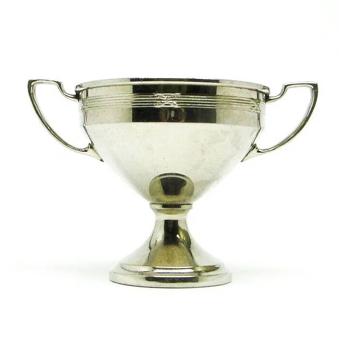 A4o art deco sugar bowl in the shape of a cup