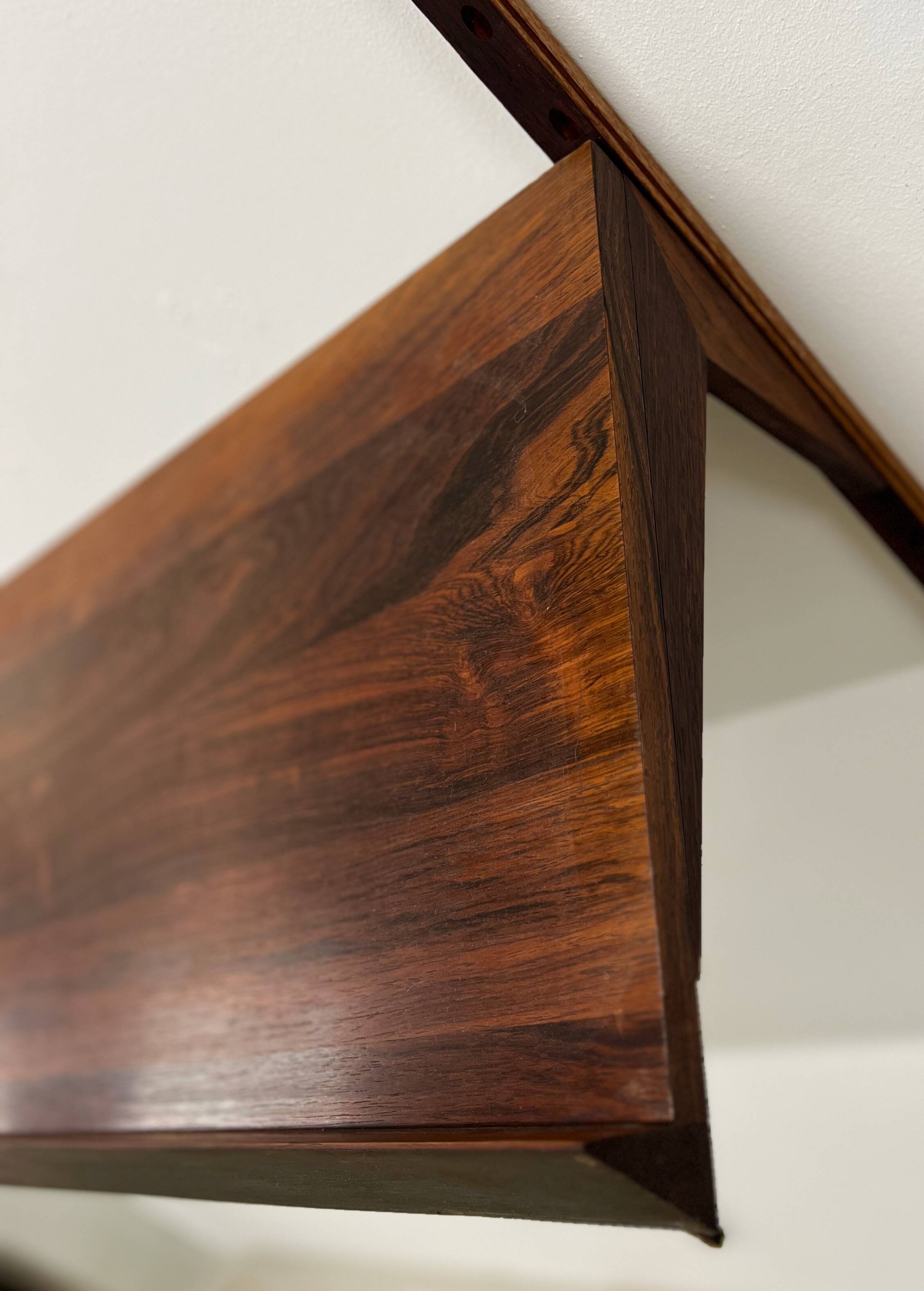 Magazine Shelf By Popular Cadovius For CADO wall systems