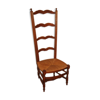 Low nanny chair