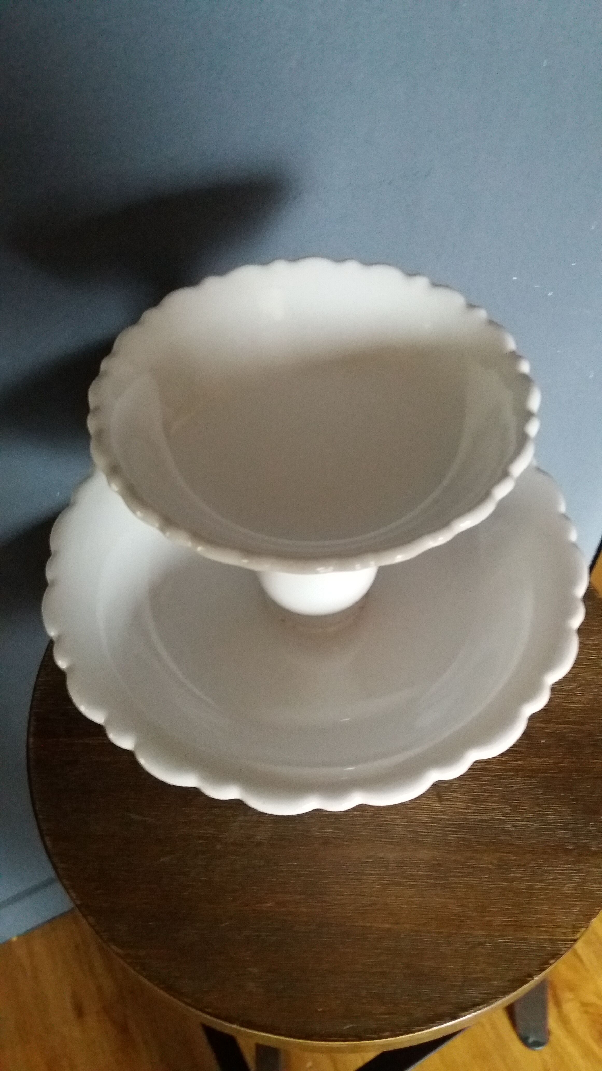 White display from the workshop in Moustiers