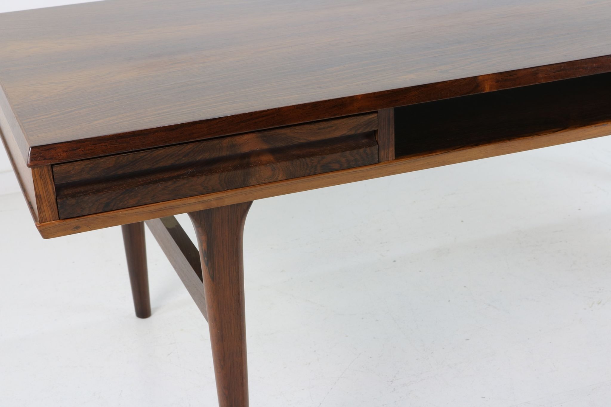 Table basse danoise du milieu du siècle