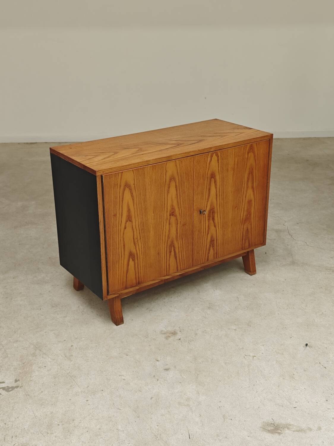 Small buffet with two doors by Frantisek Jirak, oak, 1960.