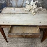 Farm table