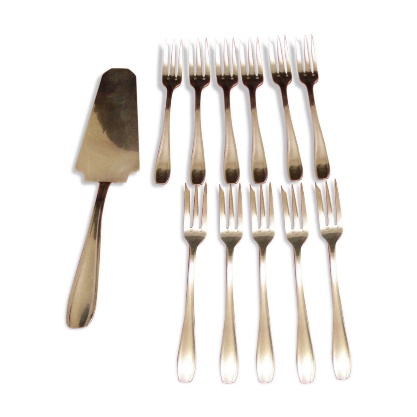 Service has a silver metal dessert SFAM art deco model in beautiful shiny case