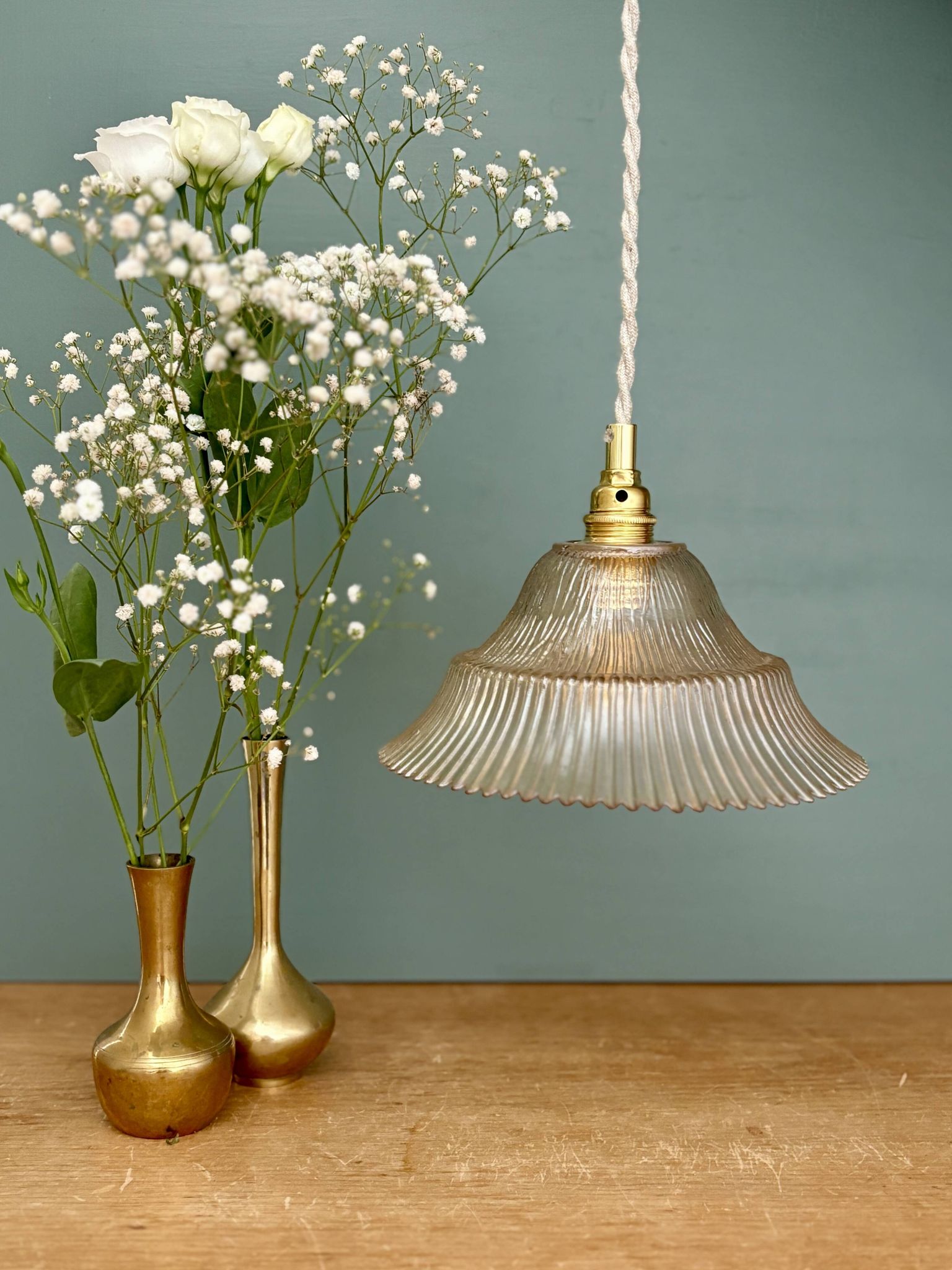 Vintage amber ribbed glass lampshade pendant light