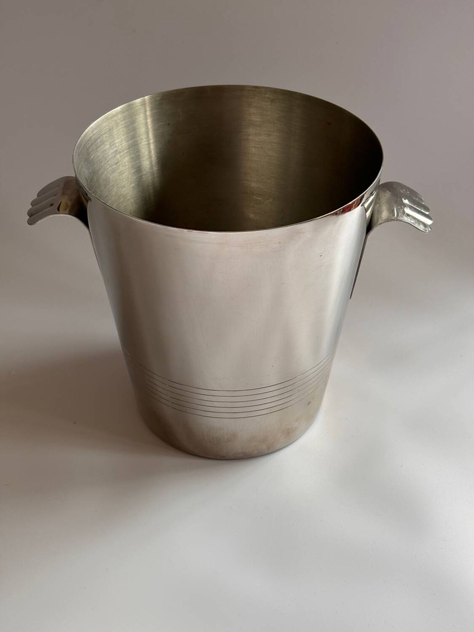 Silver metal champagne bucket