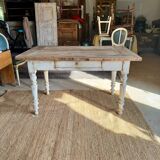Farmhouse table