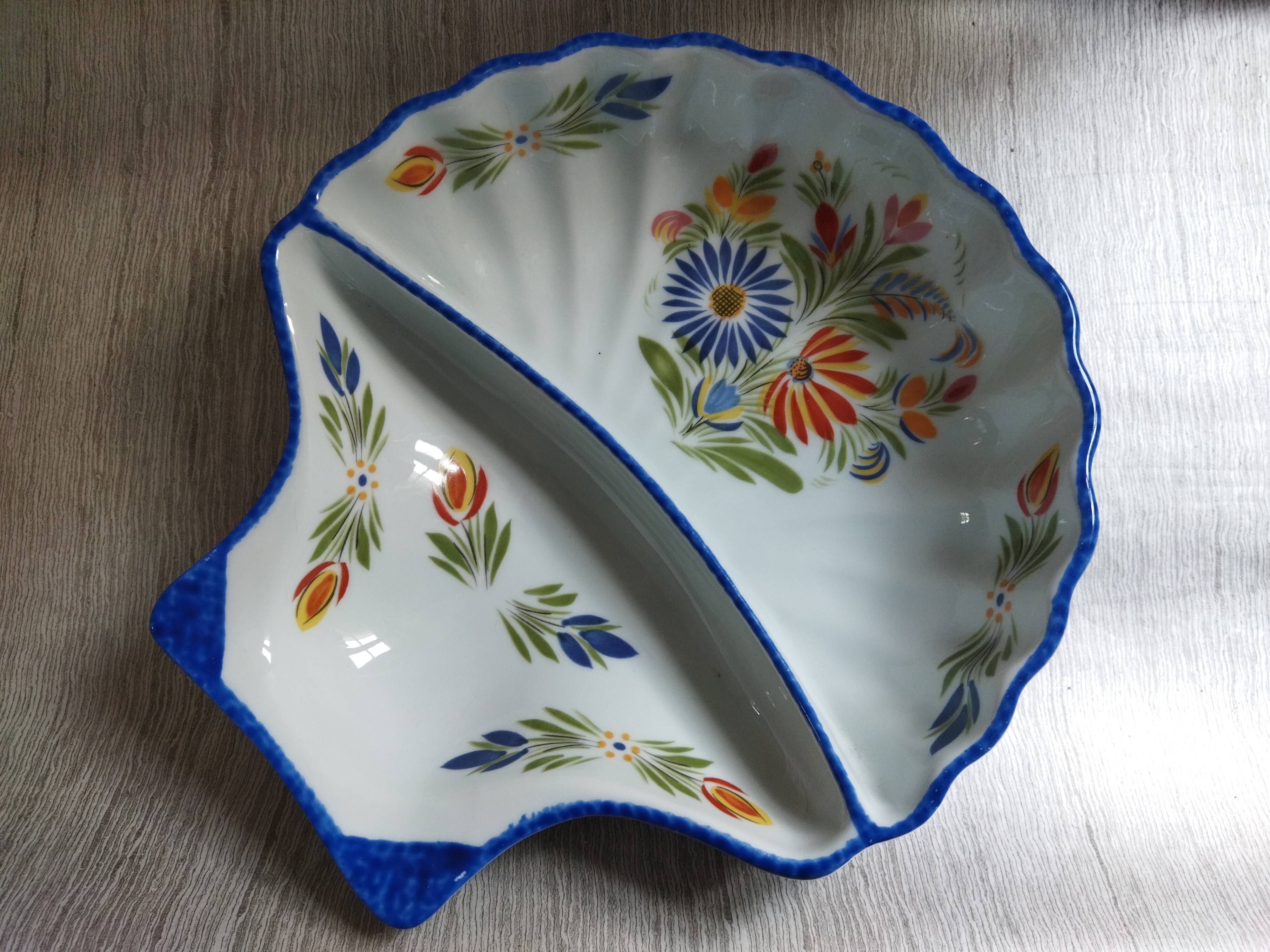 Porcelain molds & fries plate Croquet Quimper