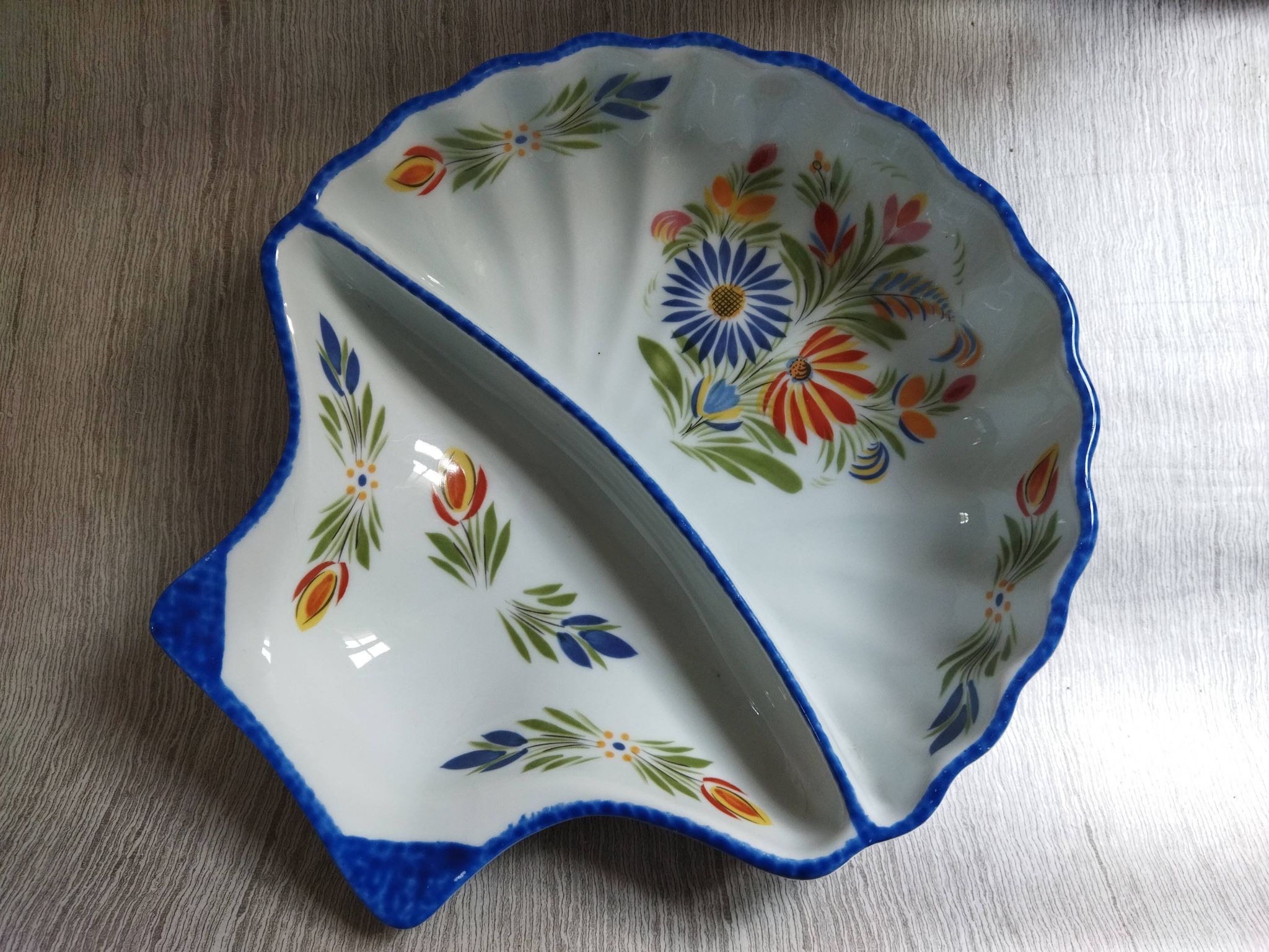 Porcelain molds & fries plate Croquet Quimper