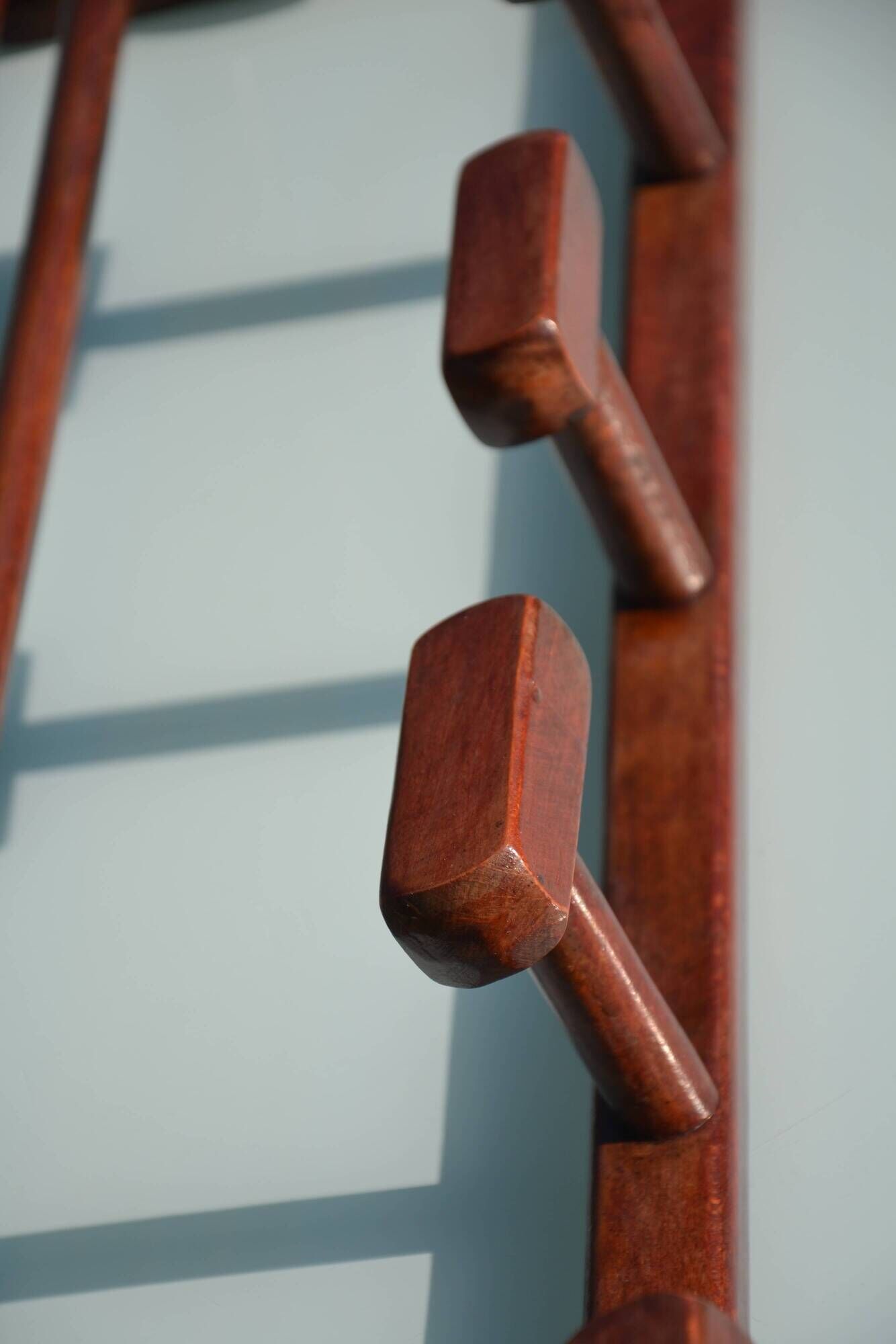 Wall-mounted coat rack "bistro"