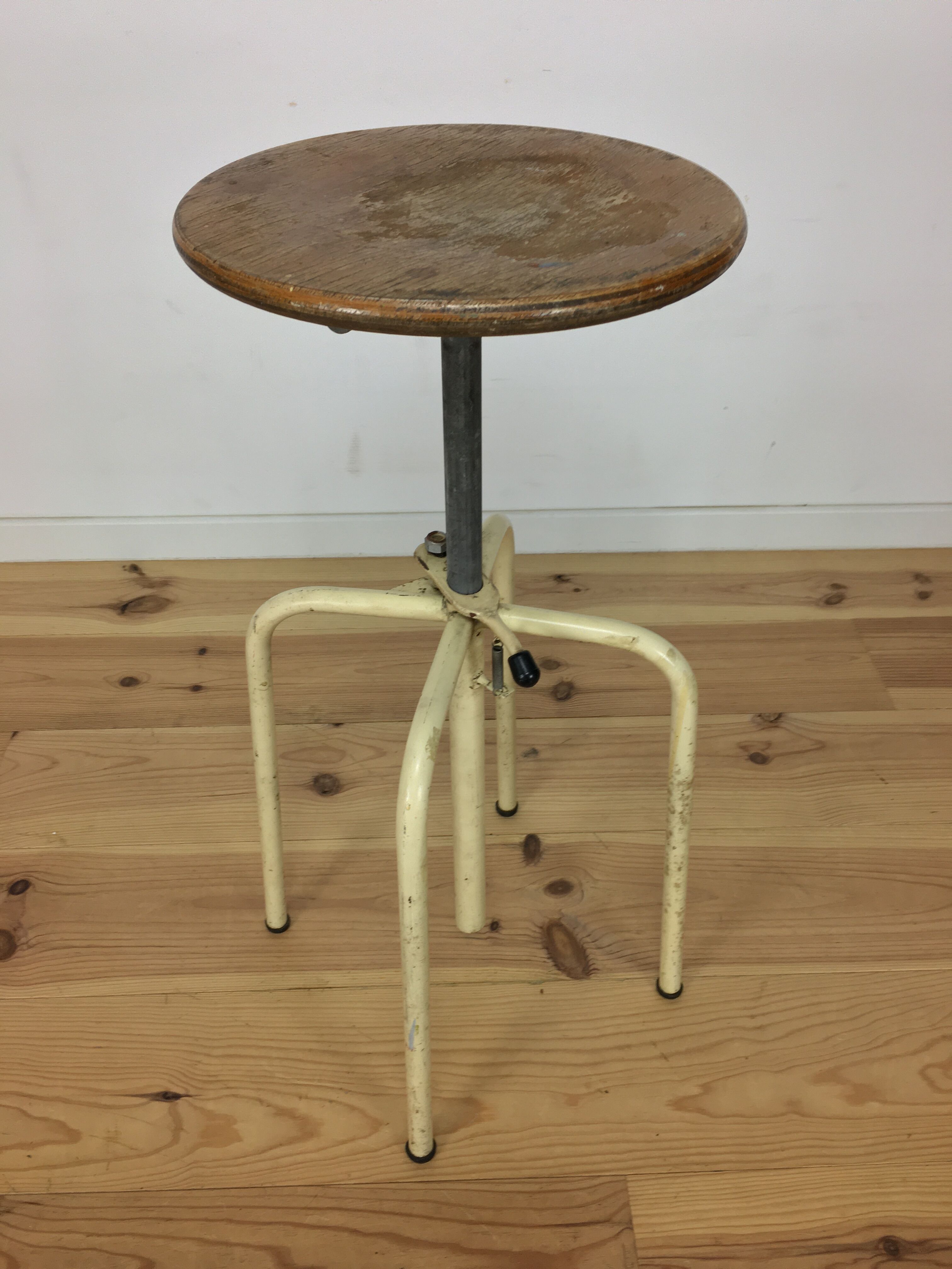 Workshop stool with system, metal and wood, adjustable industrial style