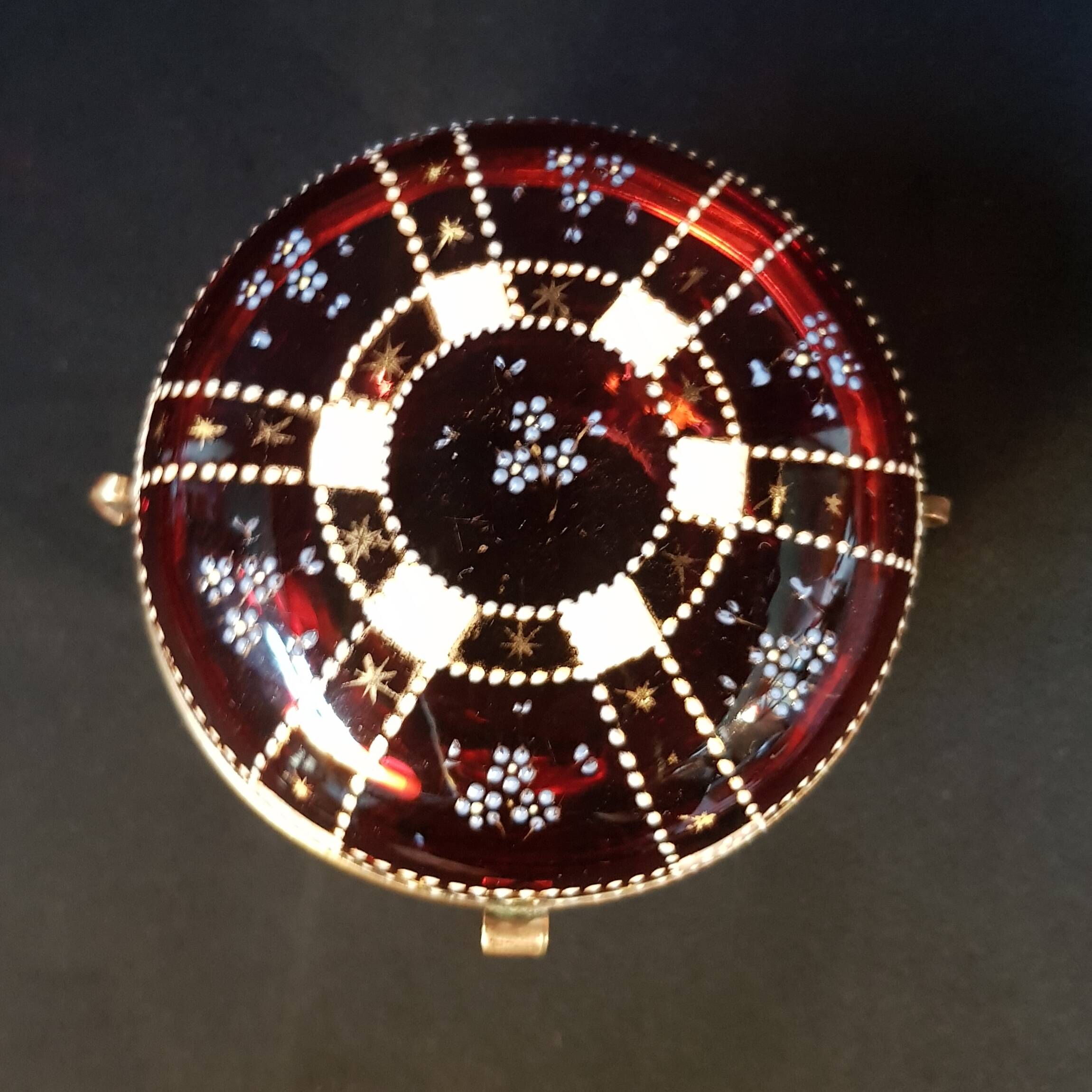 Jewelry box, candy box in gilded and enameled glass
