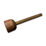Pilon en bois ancien