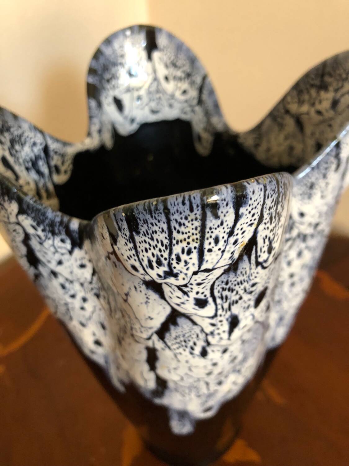 Flame stoneware ceramic vase