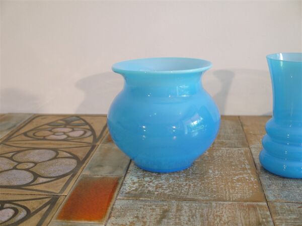 Ensemble de vases scandinave en verre opalin de Erik Hoglund 1960