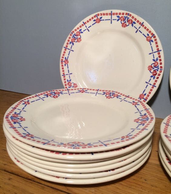 Large suite of 15 CM Paris dessert plates
