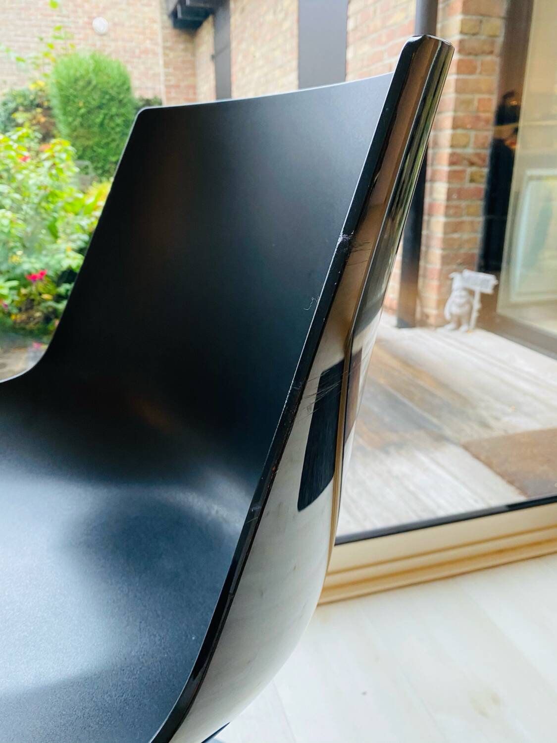 Flow 0526 black chair - MDF Italia - Jean-Marie Massaud