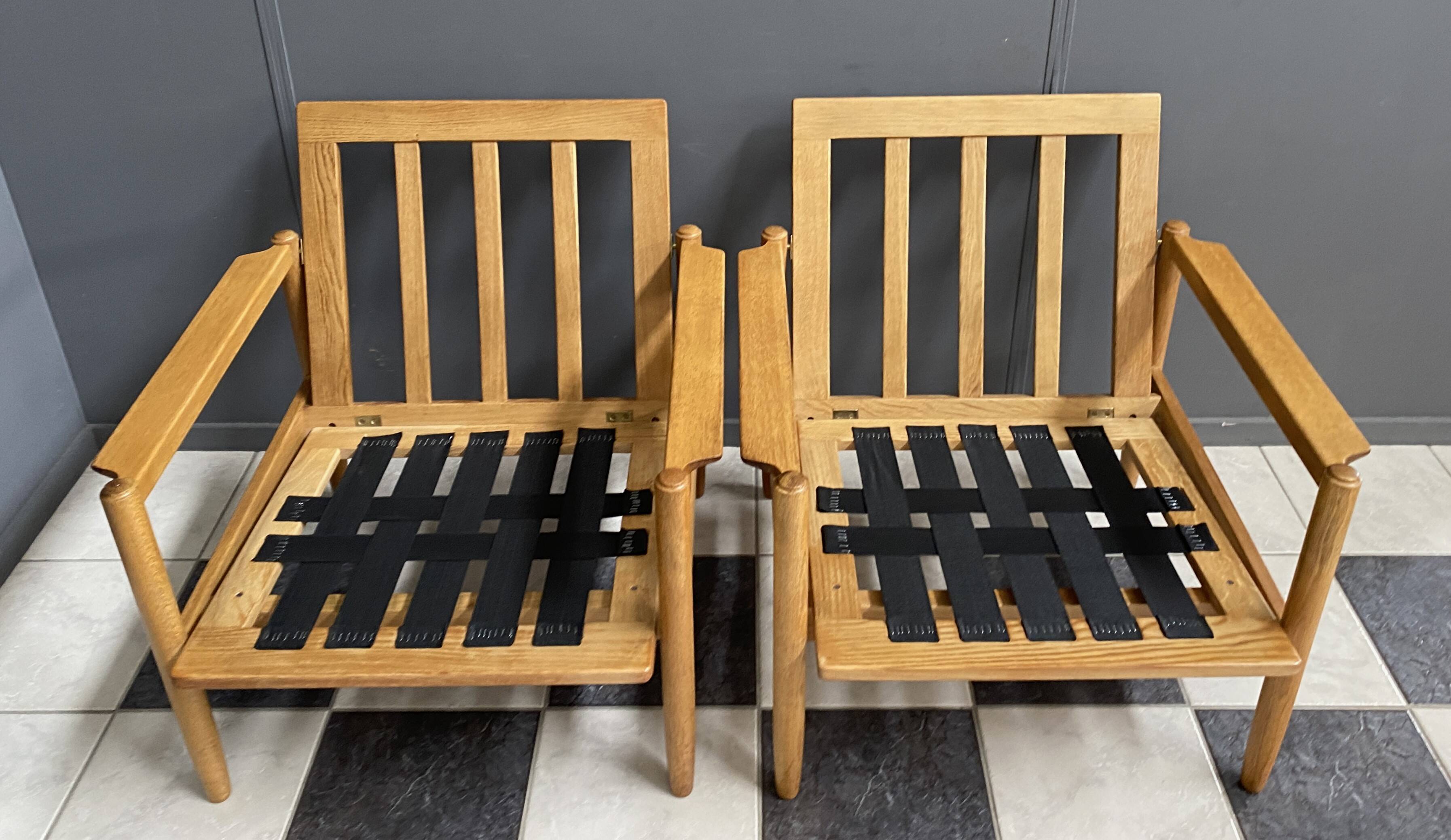 set of arm chairs in green fabric and wood 1960s