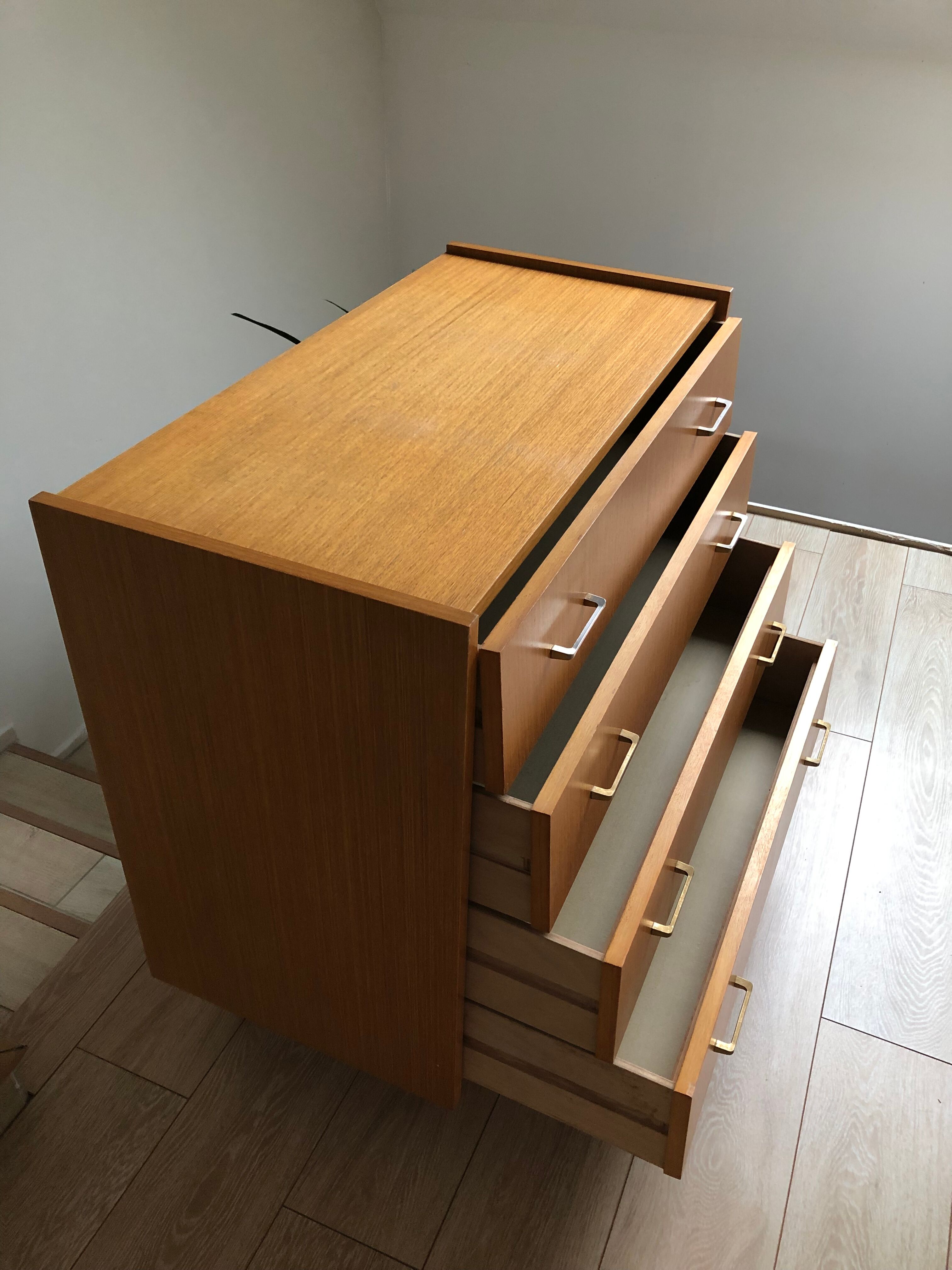 Vintage chest of drawers