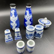 Elegant table set, Chinese porcelain, blue and white, condiments.